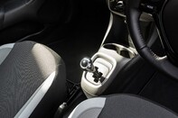 Toyota Aygo VVT-I X-PLAY X-SHIFT 30