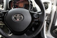 Toyota Aygo VVT-I X-PLAY X-SHIFT 20