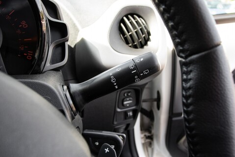 Toyota Aygo VVT-I X-PLAY X-SHIFT 18