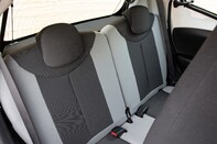 Toyota Aygo VVT-I X-PLAY X-SHIFT 32
