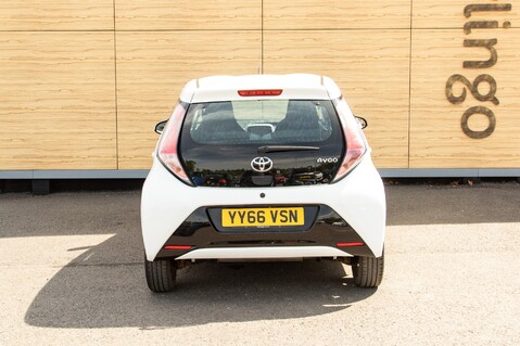 Toyota Aygo VVT-I X-PLAY X-SHIFT 7