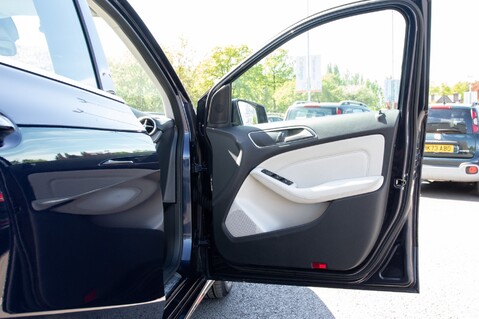 Mercedes-Benz B Class B 180 D SE EXECUTIVE 14