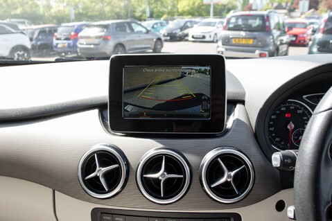 Mercedes-Benz B Class B 180 D SE EXECUTIVE 26