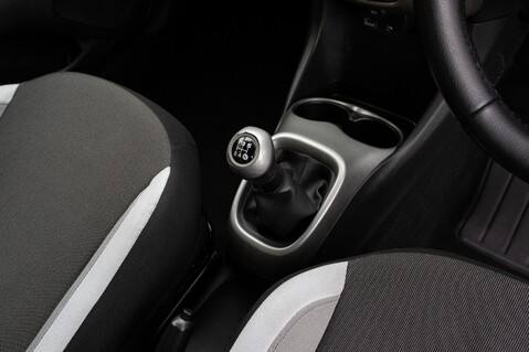 Toyota Aygo VVT-I X-PLAY 26