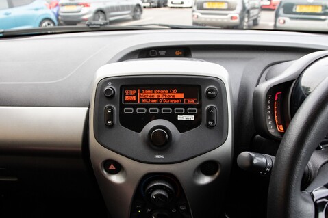 Toyota Aygo VVT-I X-PLAY 23