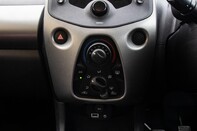 Toyota Aygo VVT-I X-PLAY 27