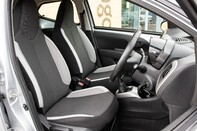 Toyota Aygo VVT-I X-PLAY 25