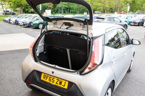 Toyota Aygo VVT-I X-PLAY 29