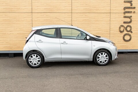 Toyota Aygo VVT-I X-PLAY 12