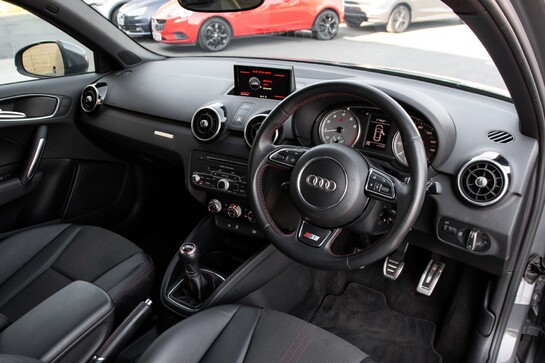 Audi A1 S1 QUATTRO