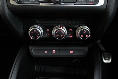 Audi A1 S1 QUATTRO 32