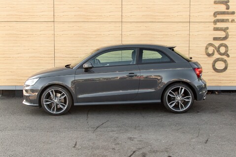 Audi A1 S1 QUATTRO 13