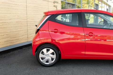 Toyota Aygo VVT-I X-PLAY 8