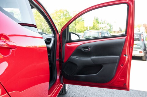 Toyota Aygo VVT-I X-PLAY 14