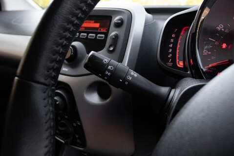 Toyota Aygo VVT-I X-PLAY 17