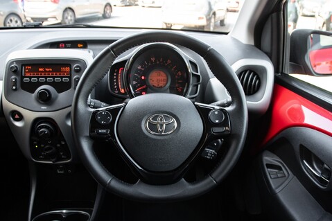 Toyota Aygo VVT-I X-PLAY 21