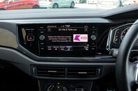 Volkswagen Polo R-LINE TSI 23