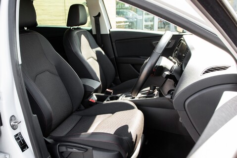 SEAT Leon TSI EVO FR DSG 32