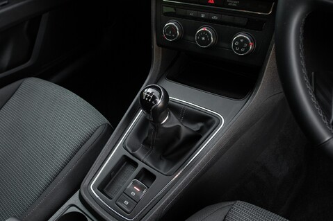 SEAT Leon TSI EVO SE DYNAMIC 31