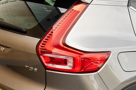 Volvo XC40 T3 INSCRIPTION 10