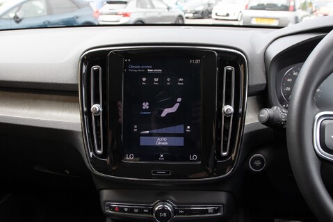 Volvo XC40 T3 INSCRIPTION 26