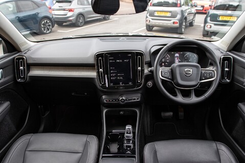 Volvo XC40 T3 INSCRIPTION 4
