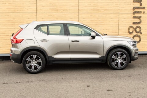 Volvo XC40 T3 INSCRIPTION 12