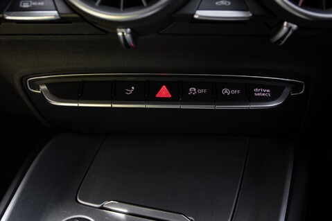 Audi TT TFSI S LINE 32