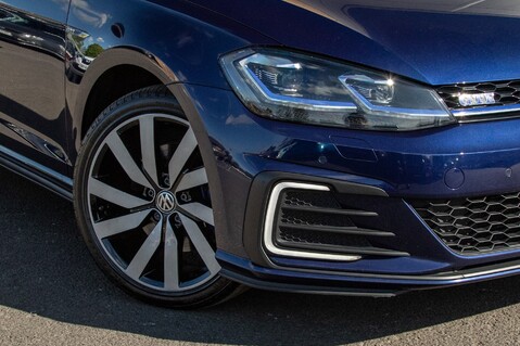 Volkswagen Golf GTE ADVANCE DSG 2