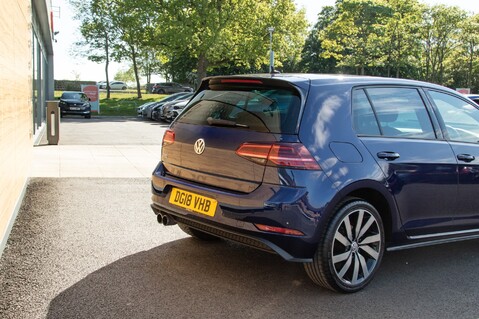 Volkswagen Golf GTE ADVANCE DSG 9