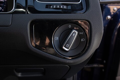 Volkswagen Golf GTE ADVANCE DSG 16