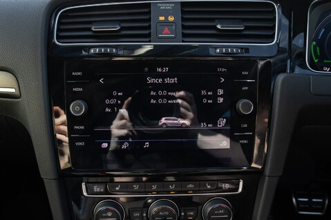 Volkswagen Golf GTE ADVANCE DSG 22