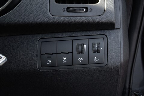 Kia Venga 3 16