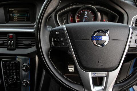 Volvo V40 T3 R-DESIGN 19