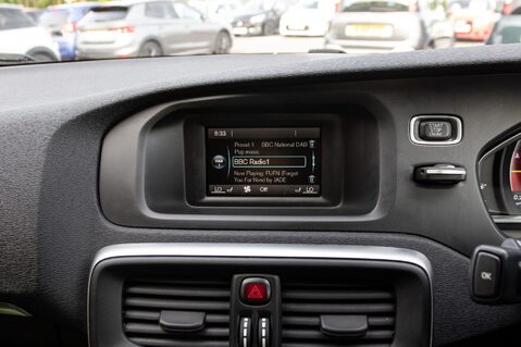Volvo V40 T3 R-DESIGN 22