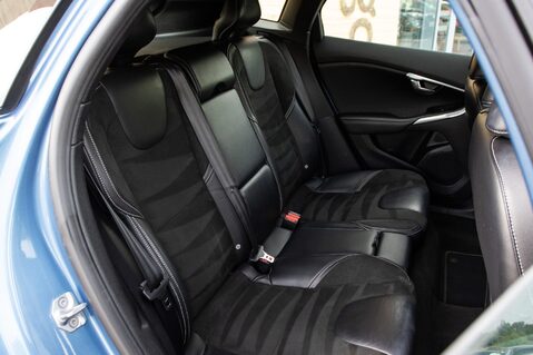 Volvo V40 T3 R-DESIGN 29