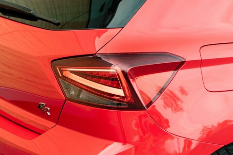 SEAT Ibiza TSI FR SPORT 9