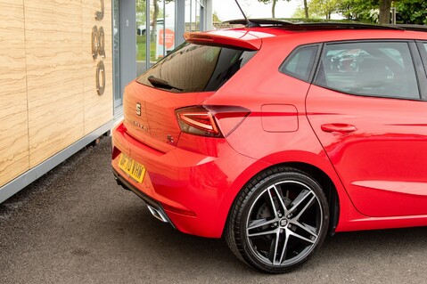 SEAT Ibiza TSI FR SPORT 8