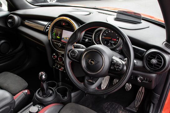 Mini Hatch COOPER SPORT