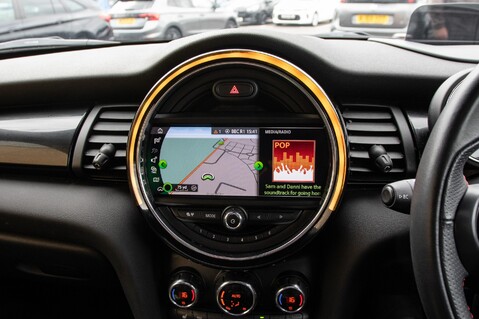 Mini Hatch COOPER SPORT 23