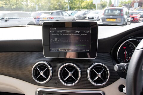 Mercedes-Benz GLA Class GLA 200 SE EXECUTIVE 25