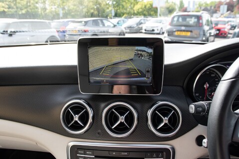 Mercedes-Benz GLA Class GLA 200 SE EXECUTIVE 26