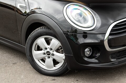 Mini Hatch COOPER CLASSIC 10