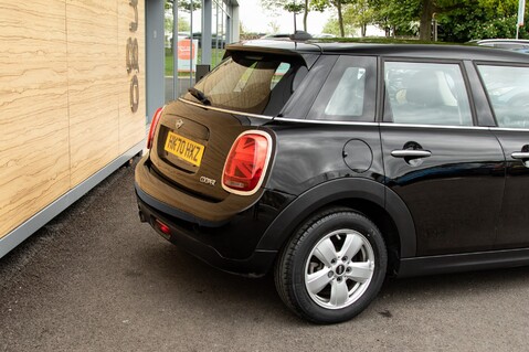Mini Hatch COOPER CLASSIC 8