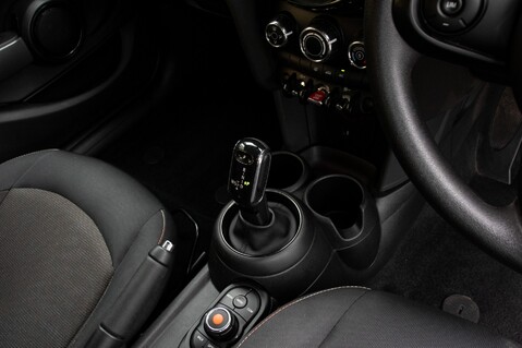 Mini Hatch COOPER CLASSIC 28