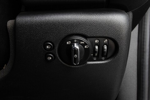 Mini Hatch COOPER CLASSIC 16