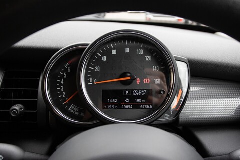 Mini Hatch COOPER CLASSIC 15