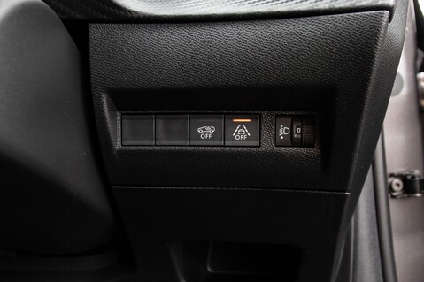 Peugeot 208 PURETECH ALLURE PREMIUM S/S 16