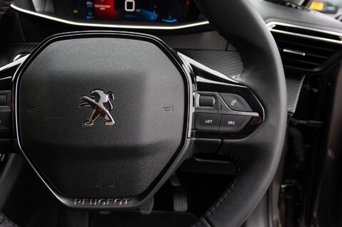 Peugeot 208 PURETECH ALLURE PREMIUM S/S 20