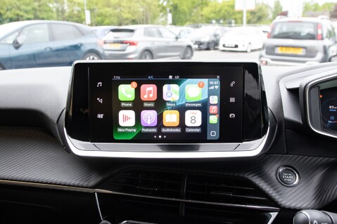 Peugeot 208 PURETECH ALLURE PREMIUM S/S 28